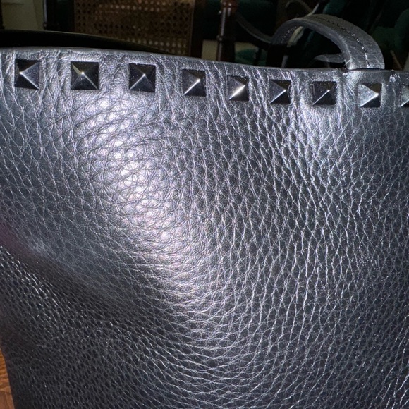Valentino Garavani Rockstud Tote - Picture 11 of 11